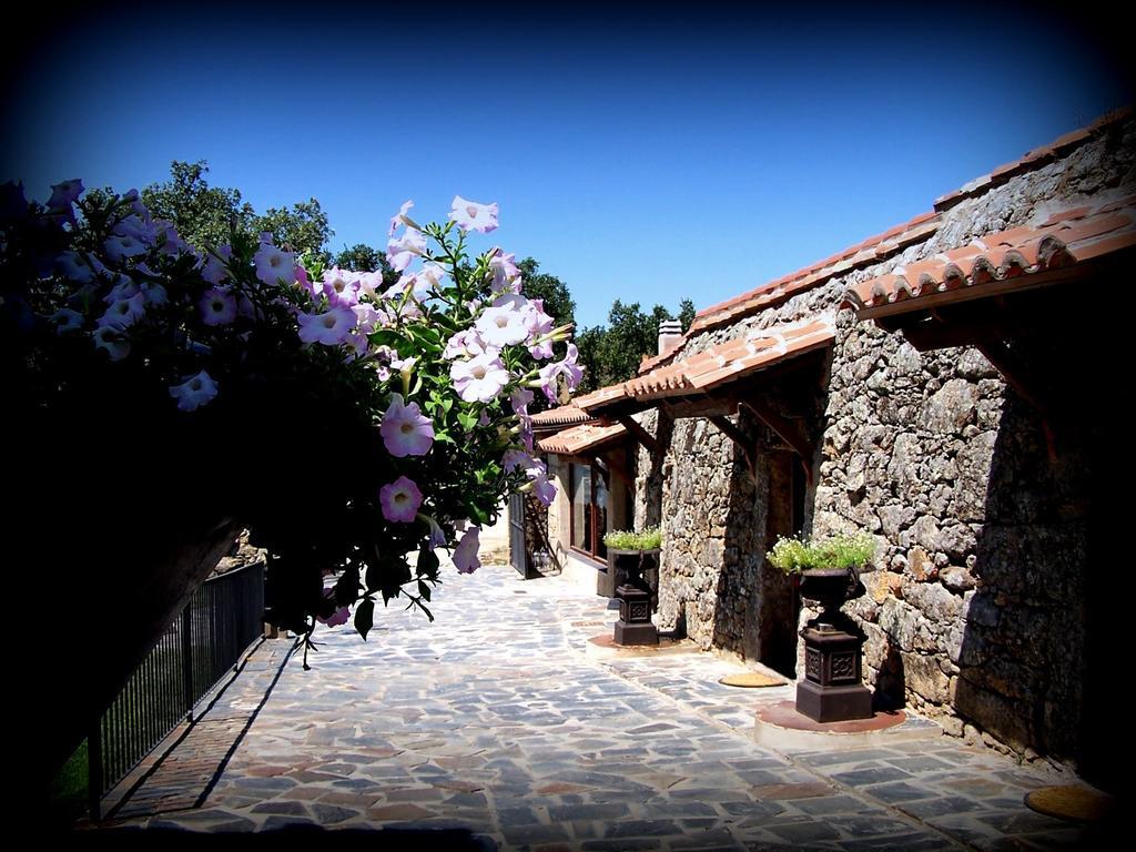 Almazara De San Pedro (Adults Only) Casa de hóspedes Eljas Exterior foto